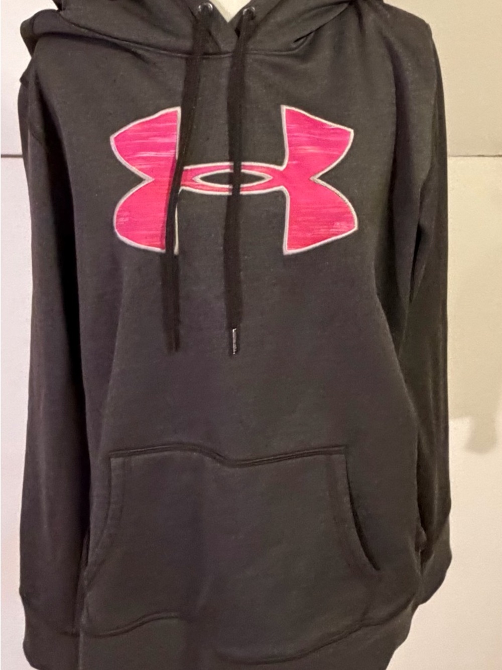 Under Armour Gray Hoodie with Pink Logo & Lined Hood Womens Size XL XLarge